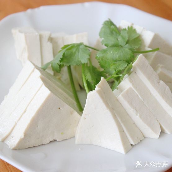 南寧廣龍魚飯店電話號碼 南寧廣龍魚飯店電話號碼 龍魚百科 第2張