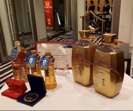 金龍魚值錢嗎？（金龍魚市場價格趨勢金龍魚市場價格趨勢金龍魚價格趨勢）