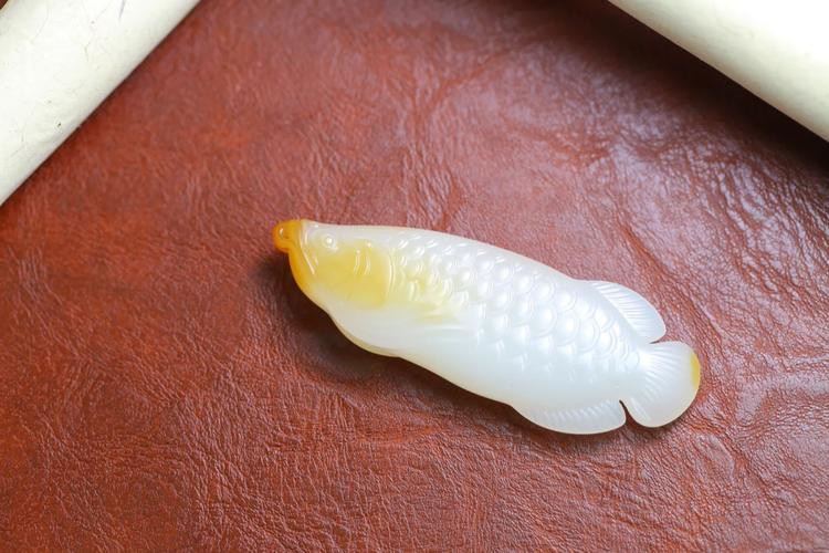 玉雕金龍魚(yú)掛件圖片 玉雕金龍魚(yú)掛件圖片 龍魚(yú)百科 第16張