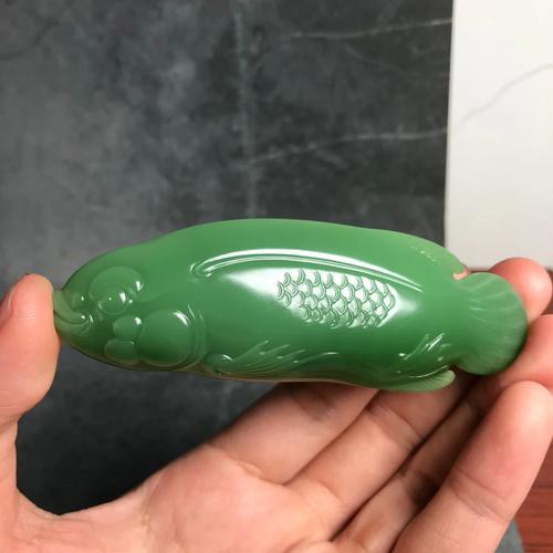 玉雕金龍魚(yú)掛件圖片 玉雕金龍魚(yú)掛件圖片 龍魚(yú)百科 第9張