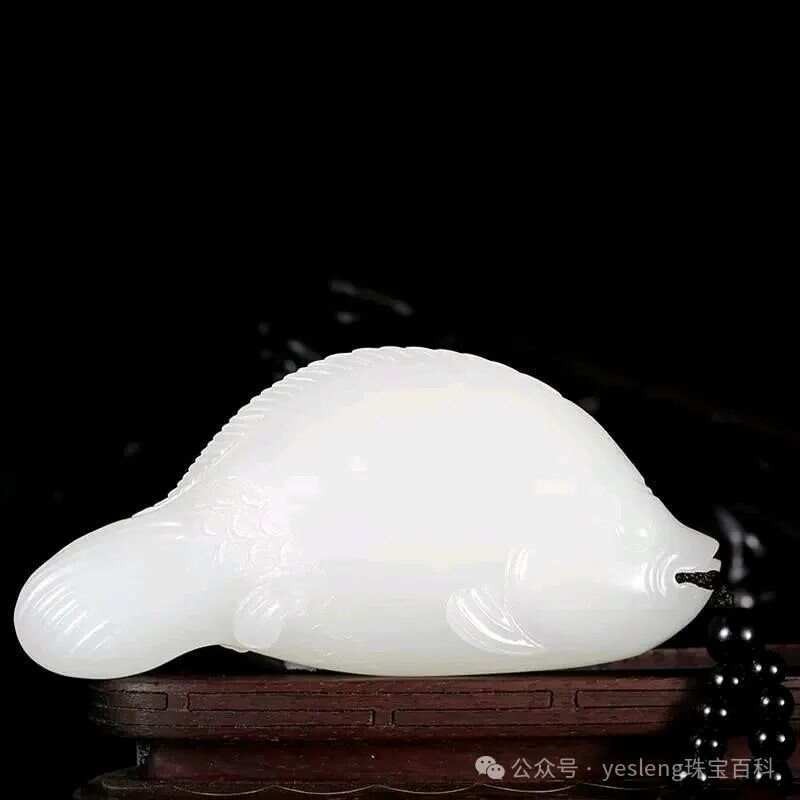 玉雕金龍魚(yú)掛件圖片 玉雕金龍魚(yú)掛件圖片 龍魚(yú)百科 第28張