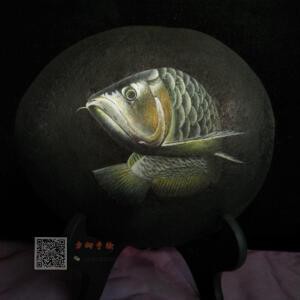 有哪些設(shè)計(jì)師擅長創(chuàng)作金龍魚壁紙？
