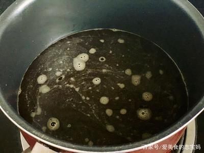 金龍魚吃啥上色快又好看：金龍魚吃什么會上色快 金龍魚吃啥上色快又好看：金龍魚吃什么會上色快 龍魚百科 第2張