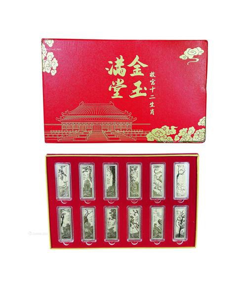 許廣彤的水墨金龍魚作品有哪些創新？