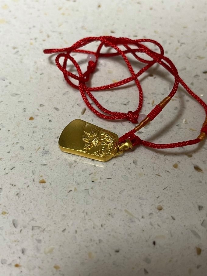 龍吊墜一般多少錢？