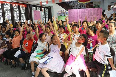 龍魚喂金魚好嗎:如何預防龍魚寄生蟲 龍魚百科 第1張 龍魚喂金魚好嗎:如何預防龍魚寄生蟲 龍魚喂金魚好嗎:如何預防龍魚寄生蟲 龍魚百科 第1張