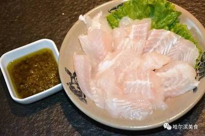 龍魚靠什么辨別食物類型，