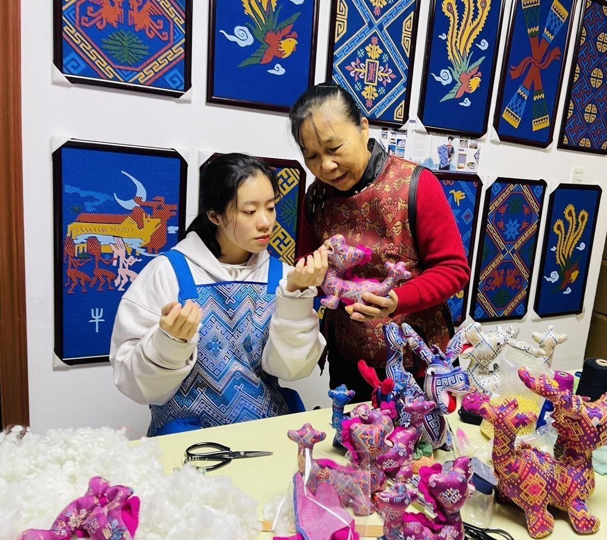紅龍旗手工藝品的市場前景如何？
