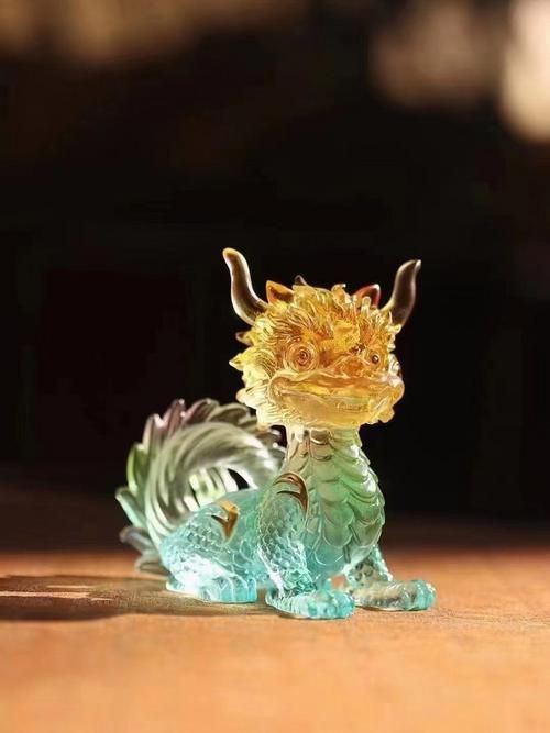 再給我一些龍的擺件圖片