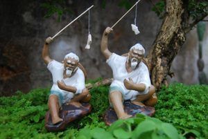 大型龍魚缸擺件怎么擺放（大型龍魚缸擺件的擺放涉及多個方面涉及多個方面）