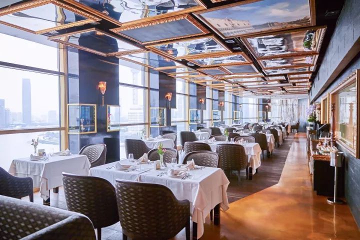 金龍魚魚子醬，金龍魚魚子醬是一種既美味又營養的海鮮料理值得一試