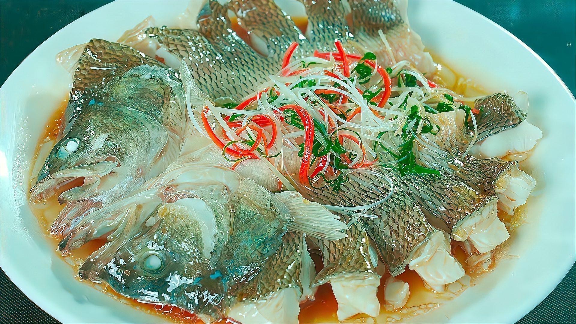 清蒸雷龍魚的具體做法