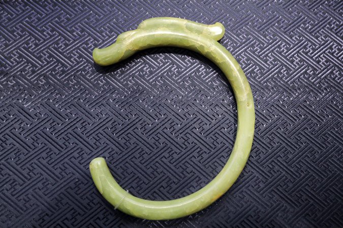 給我更多高清的紅山玉龍圖片