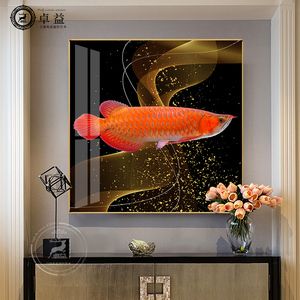 客廳擺金龍魚好嗎：客廳擺放金龍魚擺件有什么好處？