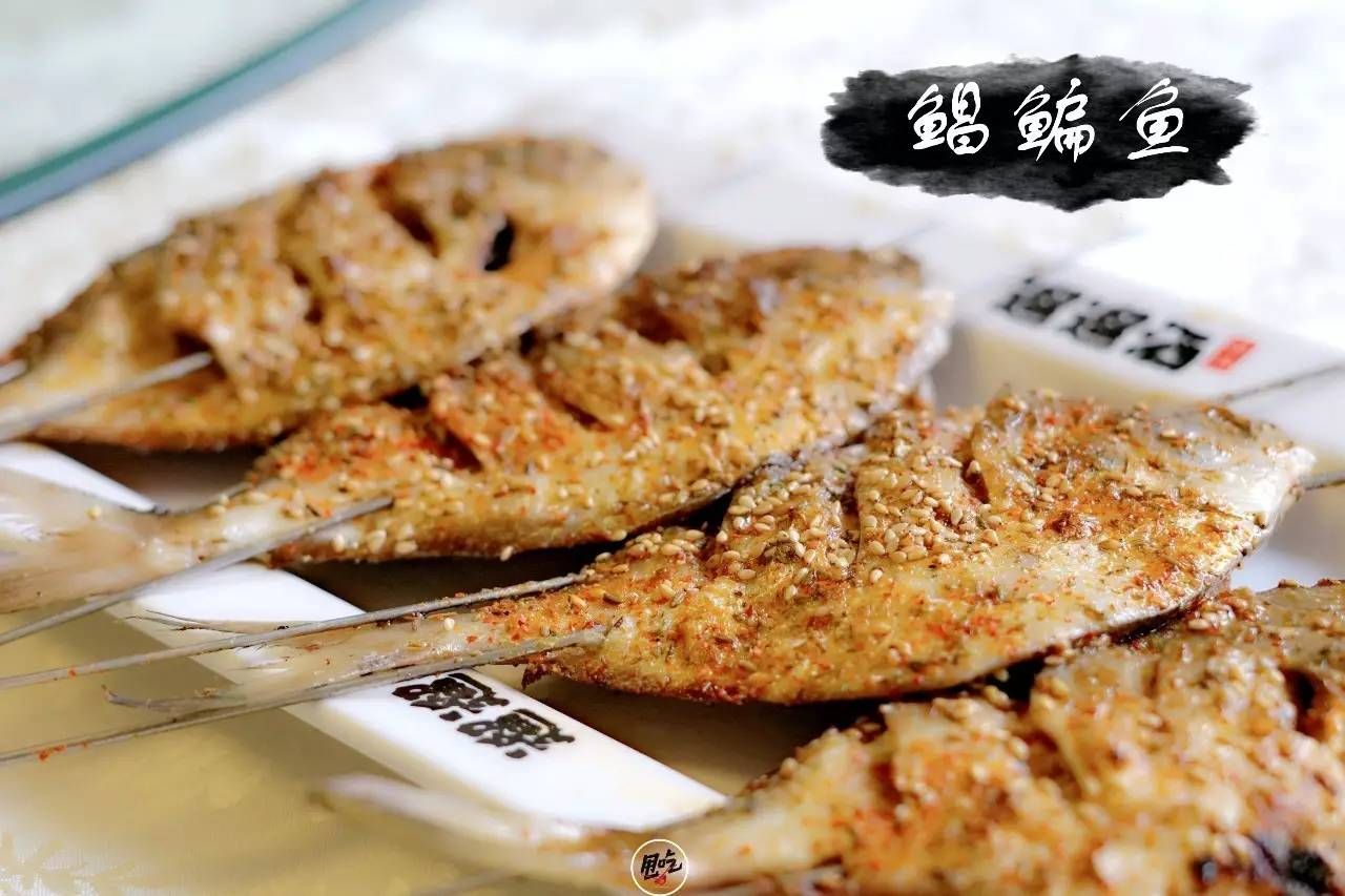 鳊魚吃龍蝦嗎：小龍蝦和鳊魚可以一起混養，鳊魚可能會吃龍蝦嗎