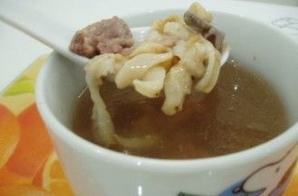 金龍魚膠燉瘦肉做法大全（金龍魚膠燉瘦肉是一種滋補湯品，主要材料包括金龍魚膠和瘦肉）